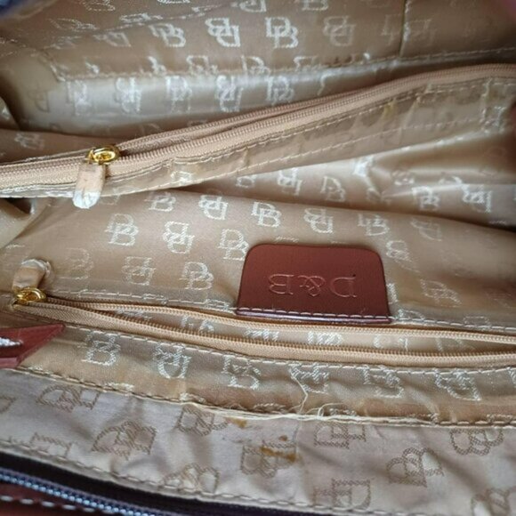 Dooney & Bourke Jacquard monogrammed leather with gold hardware - Picture 3 of 4